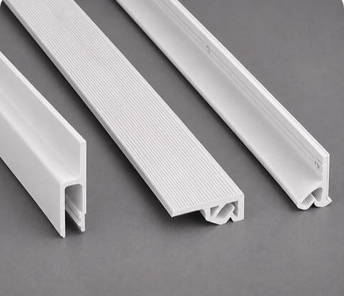 PLASTIKOWE